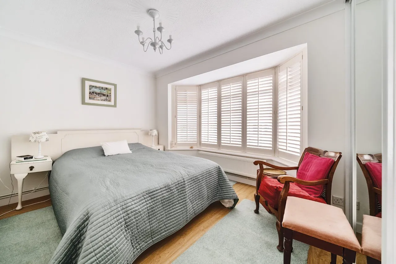 Tithe Barn Court, Aldwick Bay, West Sussex, PO21 4EZ, photo 7