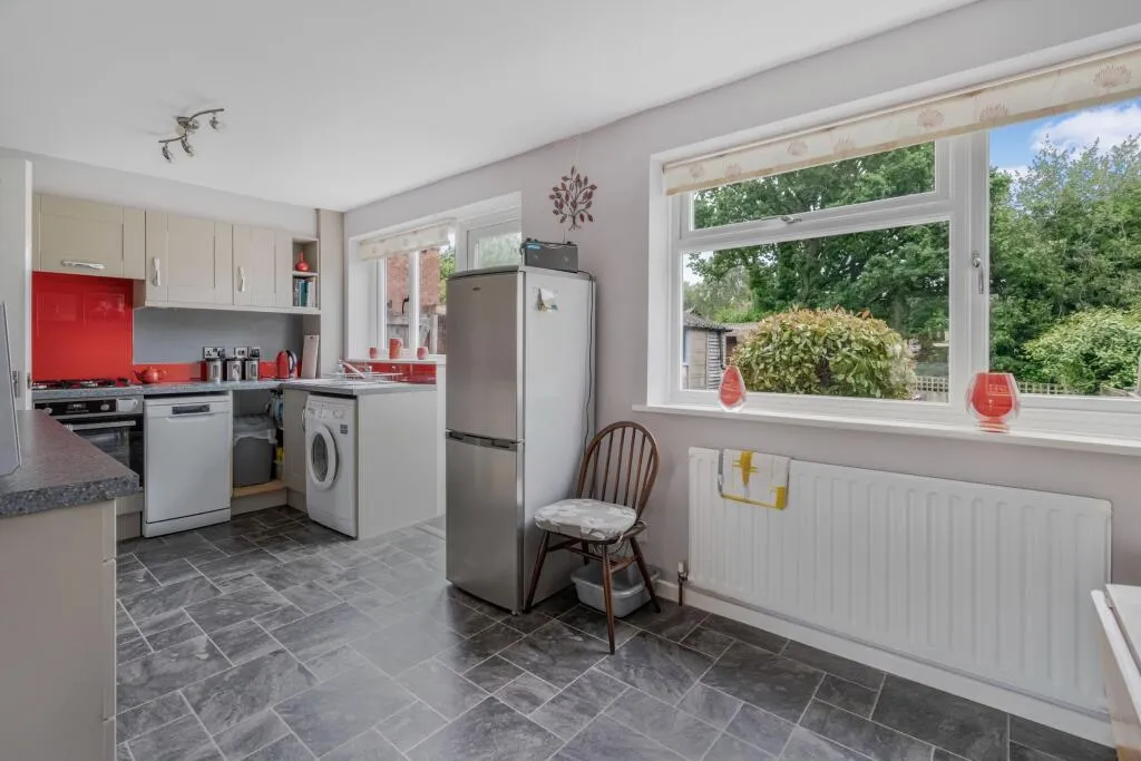 Oatfield Close, Cranbrook, TN17, photo 8