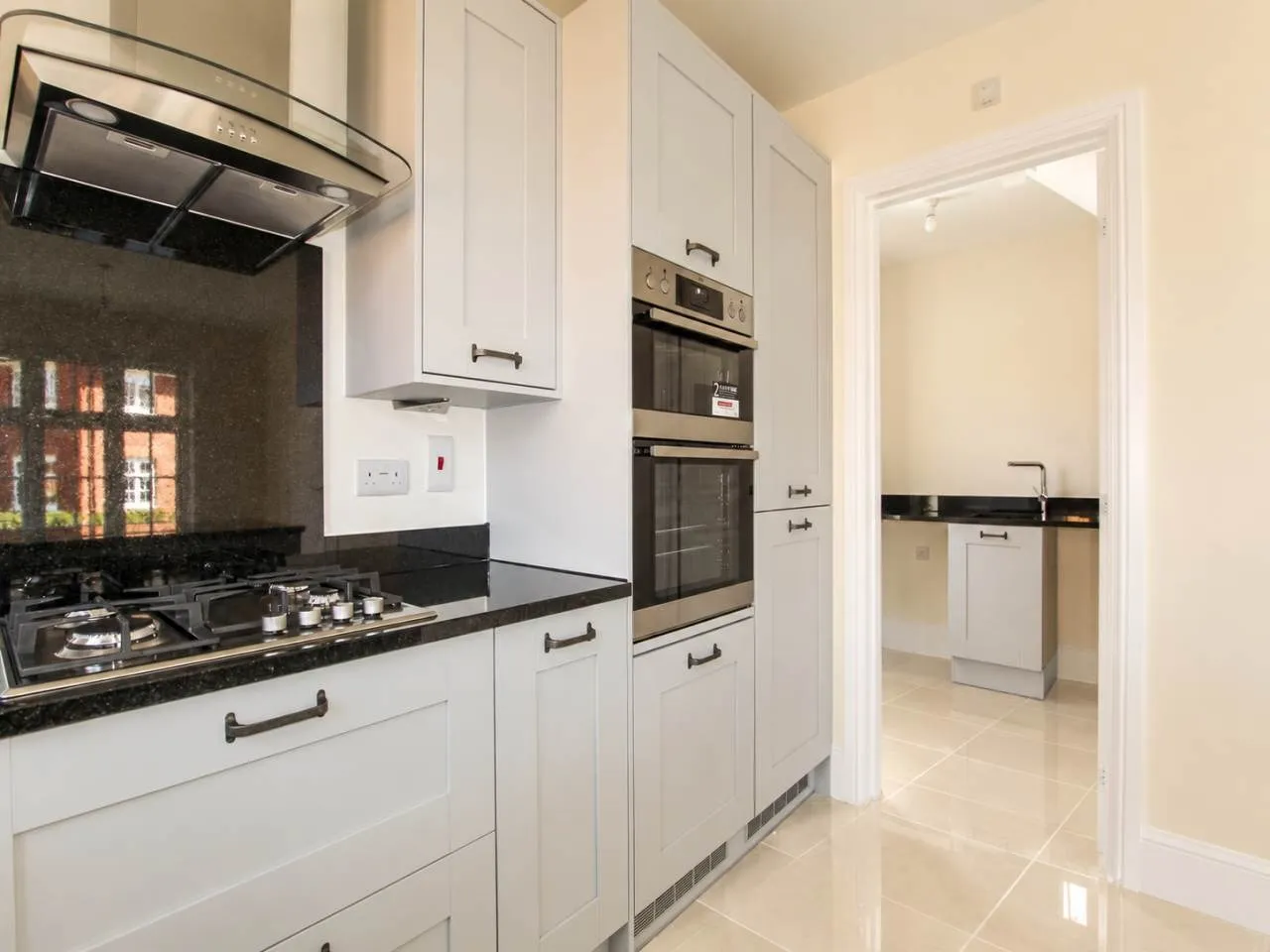 Thackeray Drive, Warfield, RG42, photo 4