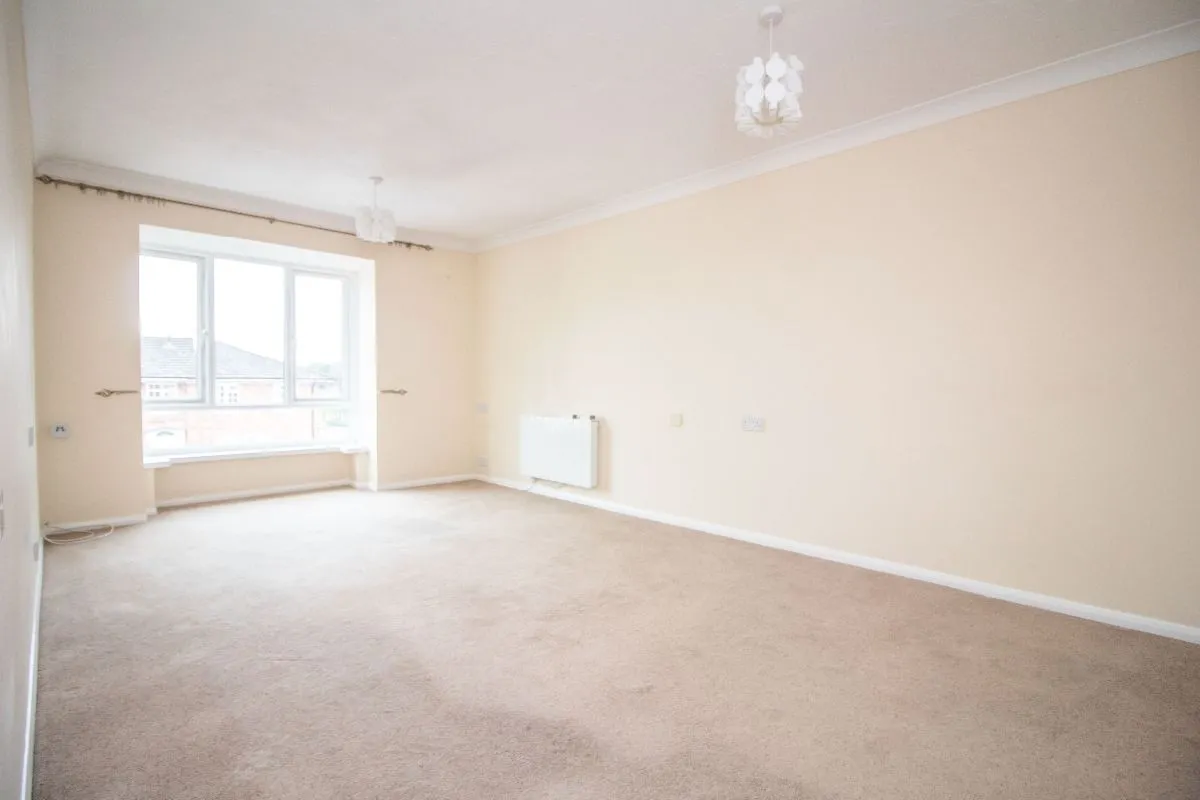 38 Holman Close, Waterlooville, PO8 8HD, photo 9