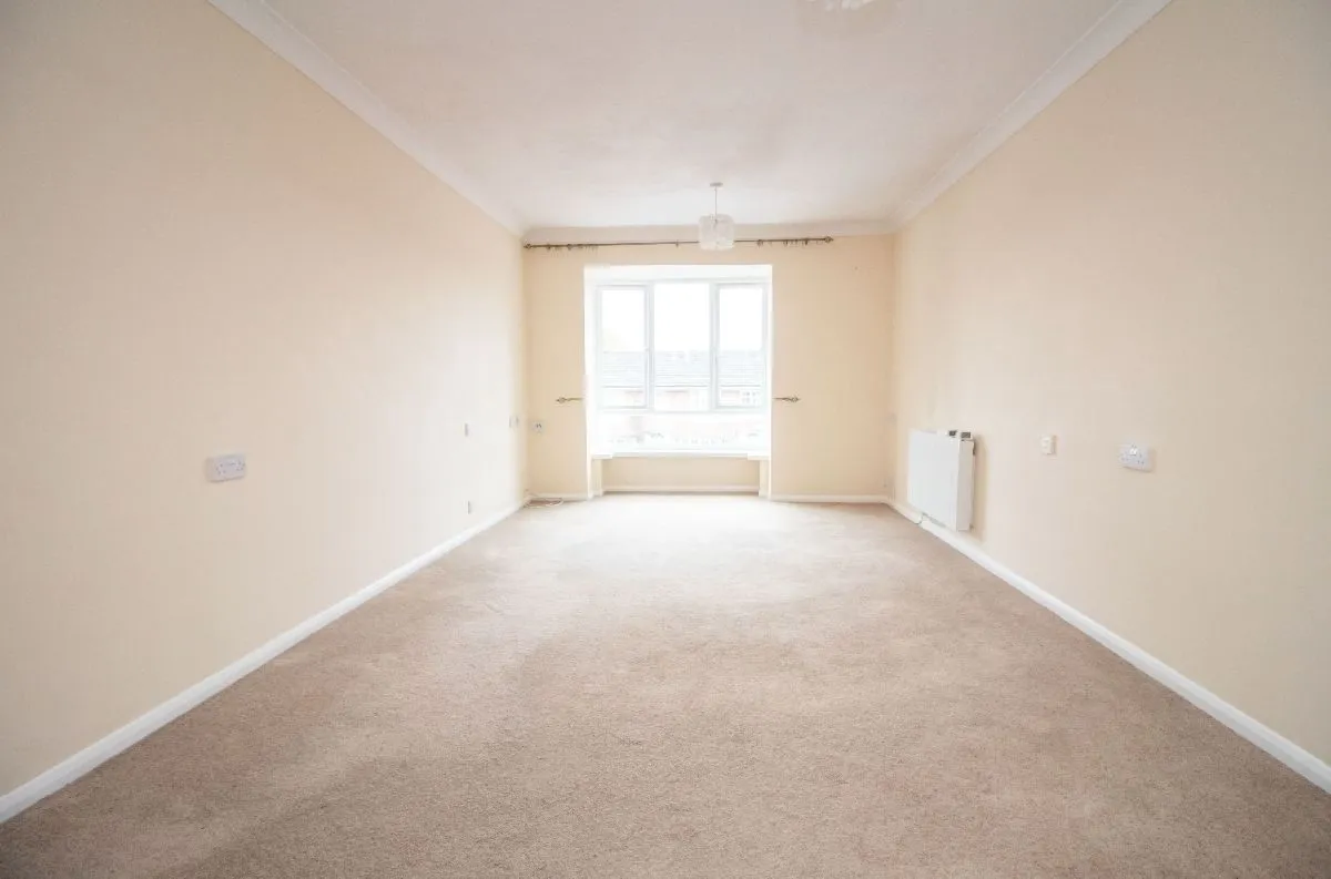 38 Holman Close, Waterlooville, PO8 8HD, photo 4