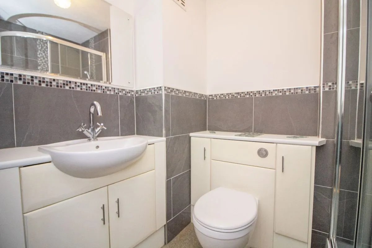 38 Holman Close, Waterlooville, PO8 8HD, photo 7