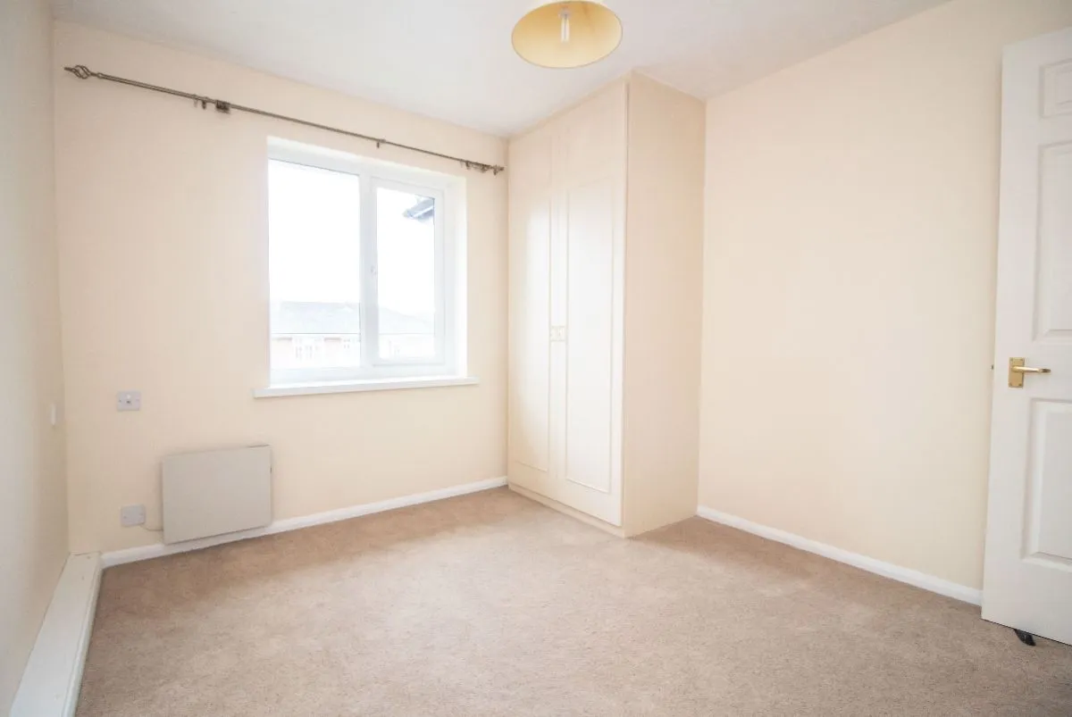 38 Holman Close, Waterlooville, PO8 8HD, photo 6