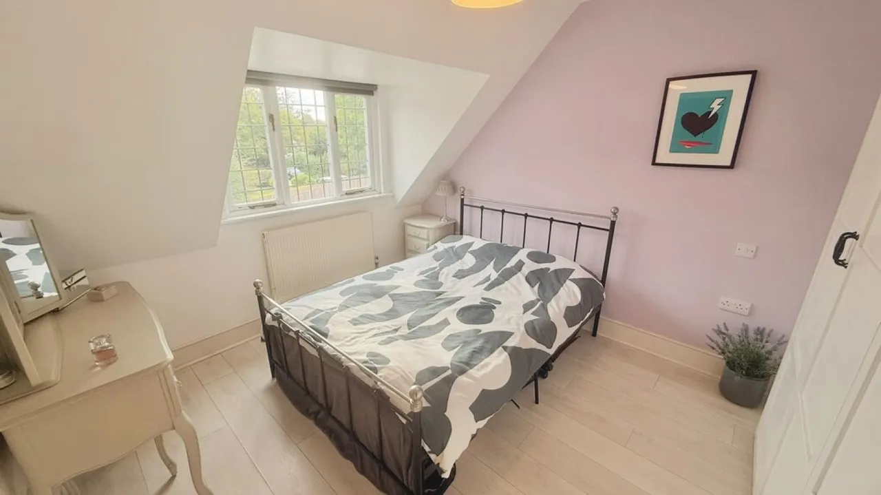 Rookwood Place, RH1, photo 6