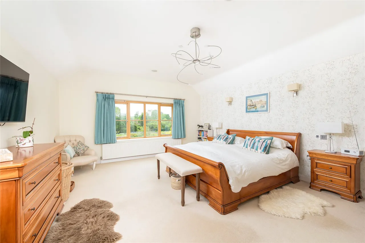 Back Street, Thornborough, MK18, photo 11