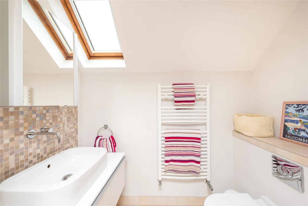 Back Street, Thornborough, MK18, photo 29