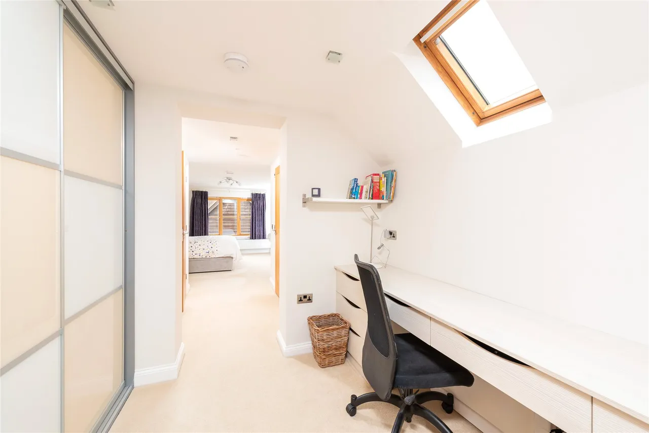 Back Street, Thornborough, MK18, photo 27