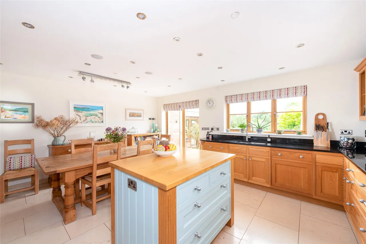 Back Street, Thornborough, MK18, photo 9