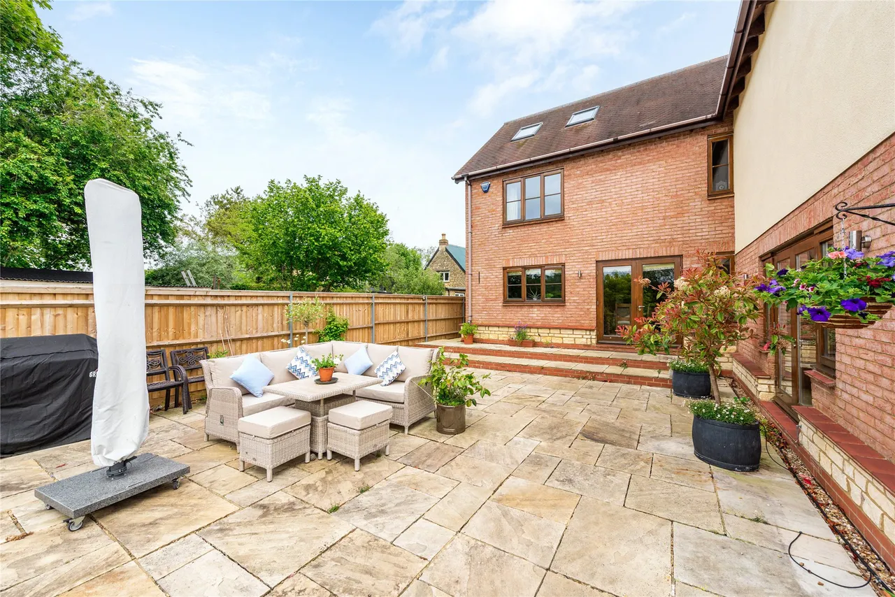 Back Street, Thornborough, MK18, photo 7