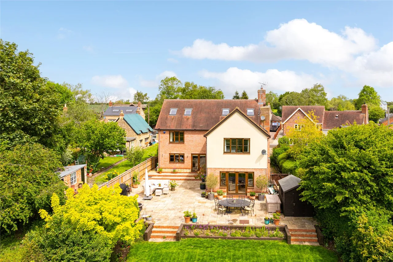 Back Street, Thornborough, MK18, photo 35