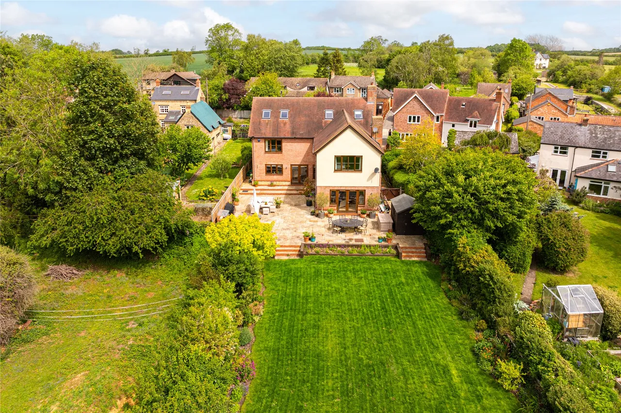 Back Street, Thornborough, MK18, photo 36