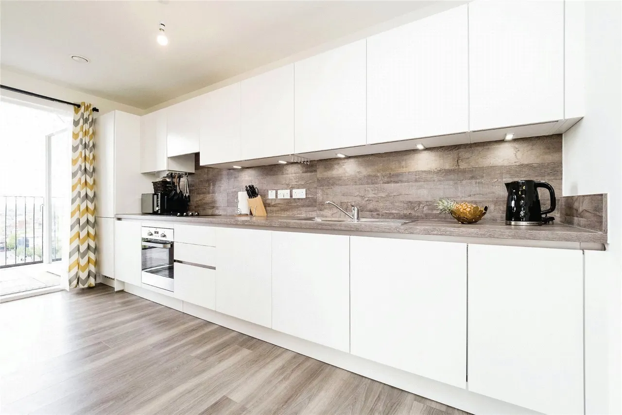 Ron Leighton Way, London, E6, photo 3