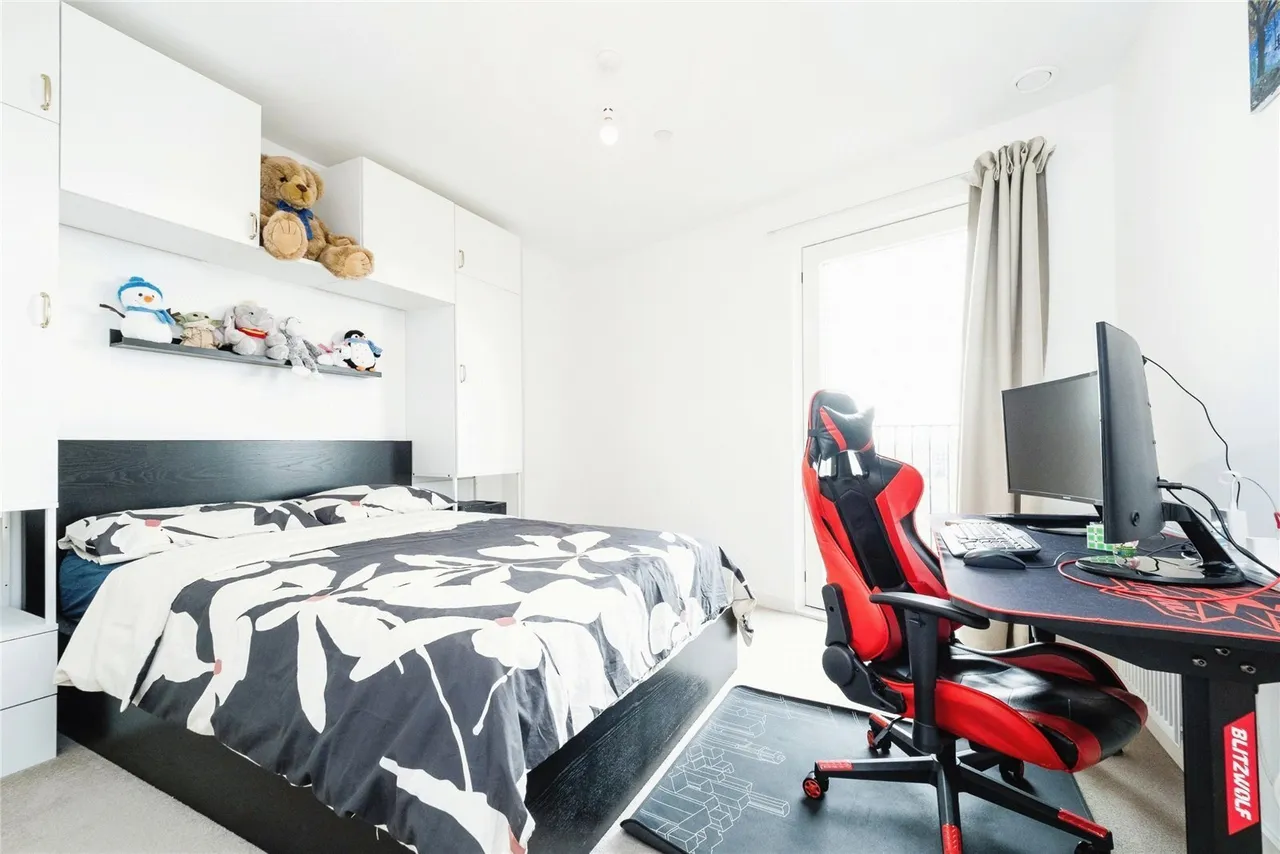 Ron Leighton Way, London, E6, photo 10