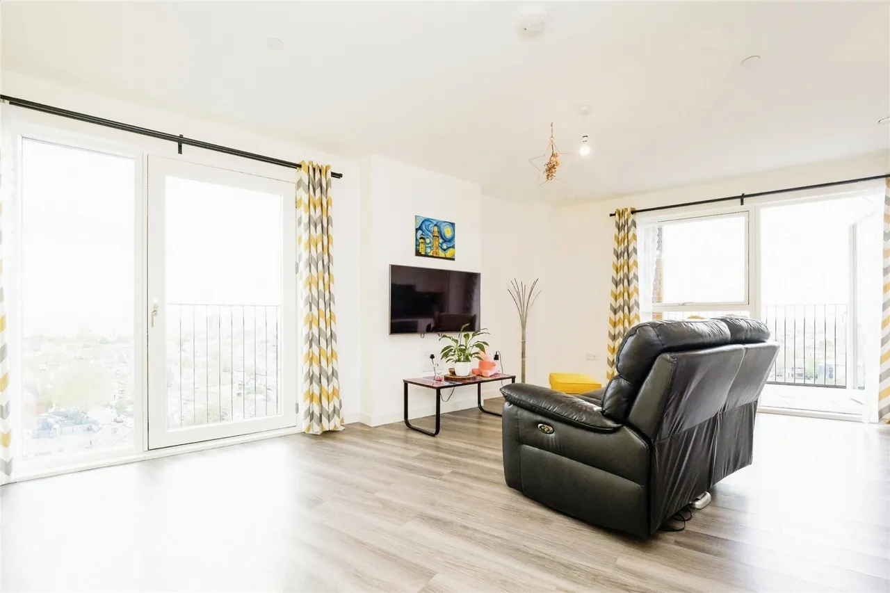 Ron Leighton Way, London, E6, photo 6