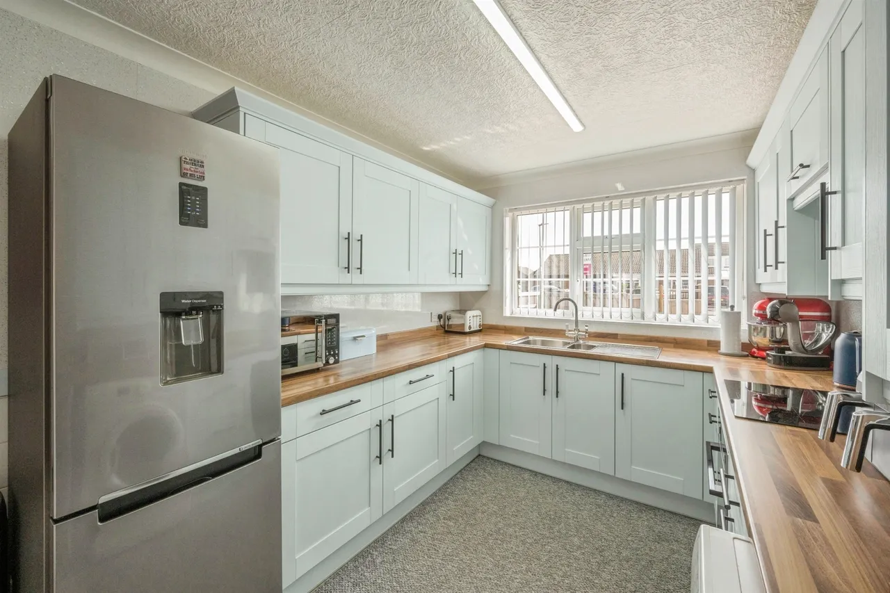 The Meadows, Burringham, DN17, photo 2