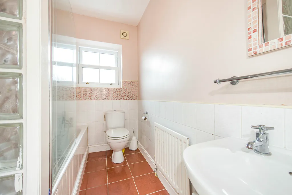 Harefield Road, Uxbridge, UB8, photo 21