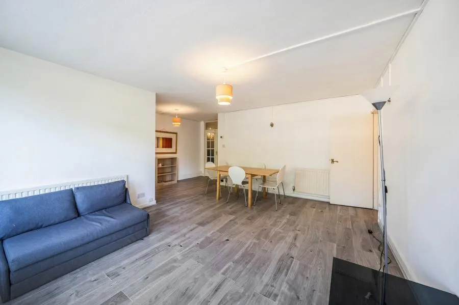 Regents Park Road, London, N3, photo 15