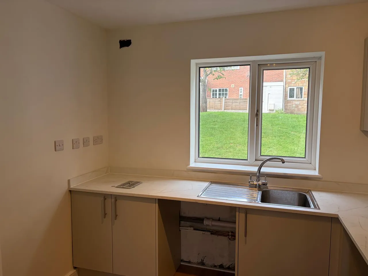 Burford, Brookside, Telford, TF3, photo 7