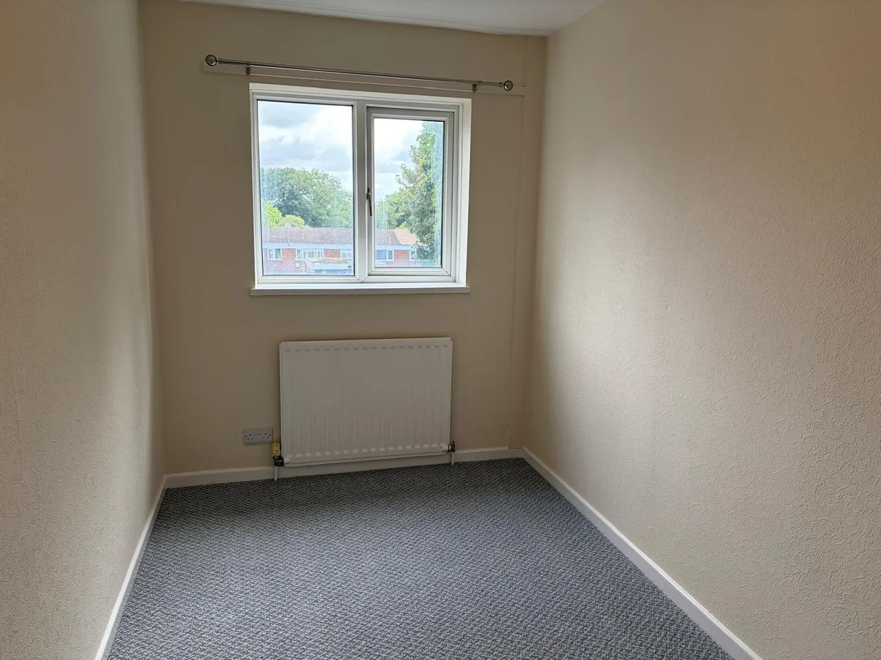 Burford, Brookside, Telford, TF3, photo 10