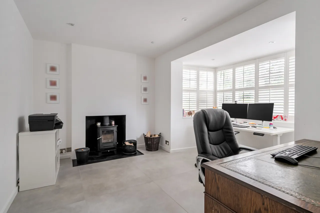 Gurnells Road, BEACONSFIELD, HP9, photo 8