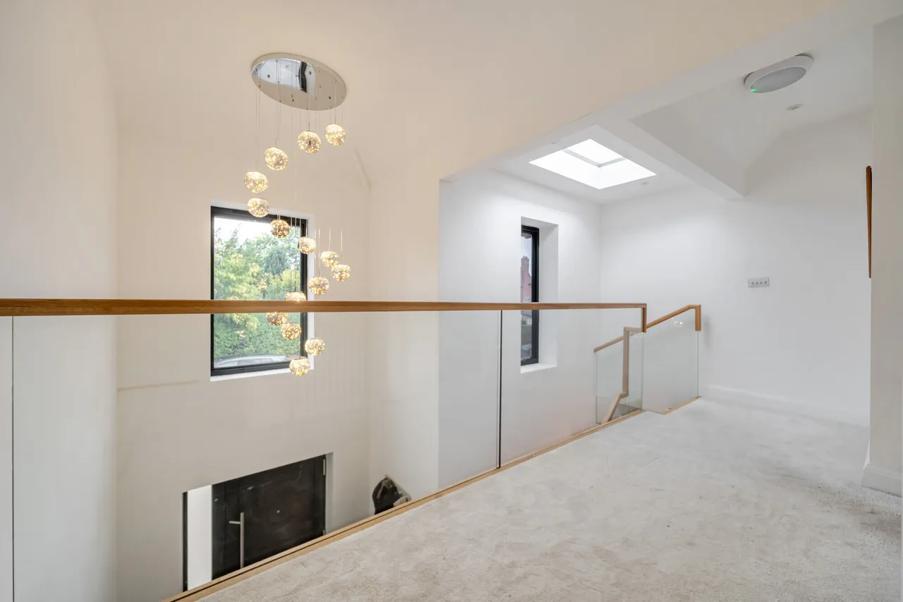 Gurnells Road, BEACONSFIELD, HP9, photo 11