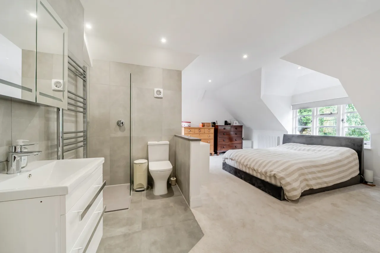 Gurnells Road, BEACONSFIELD, HP9, photo 12