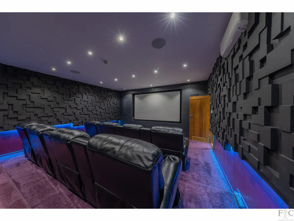 Stoughton Drive South, Leicester, LE2, photo 25