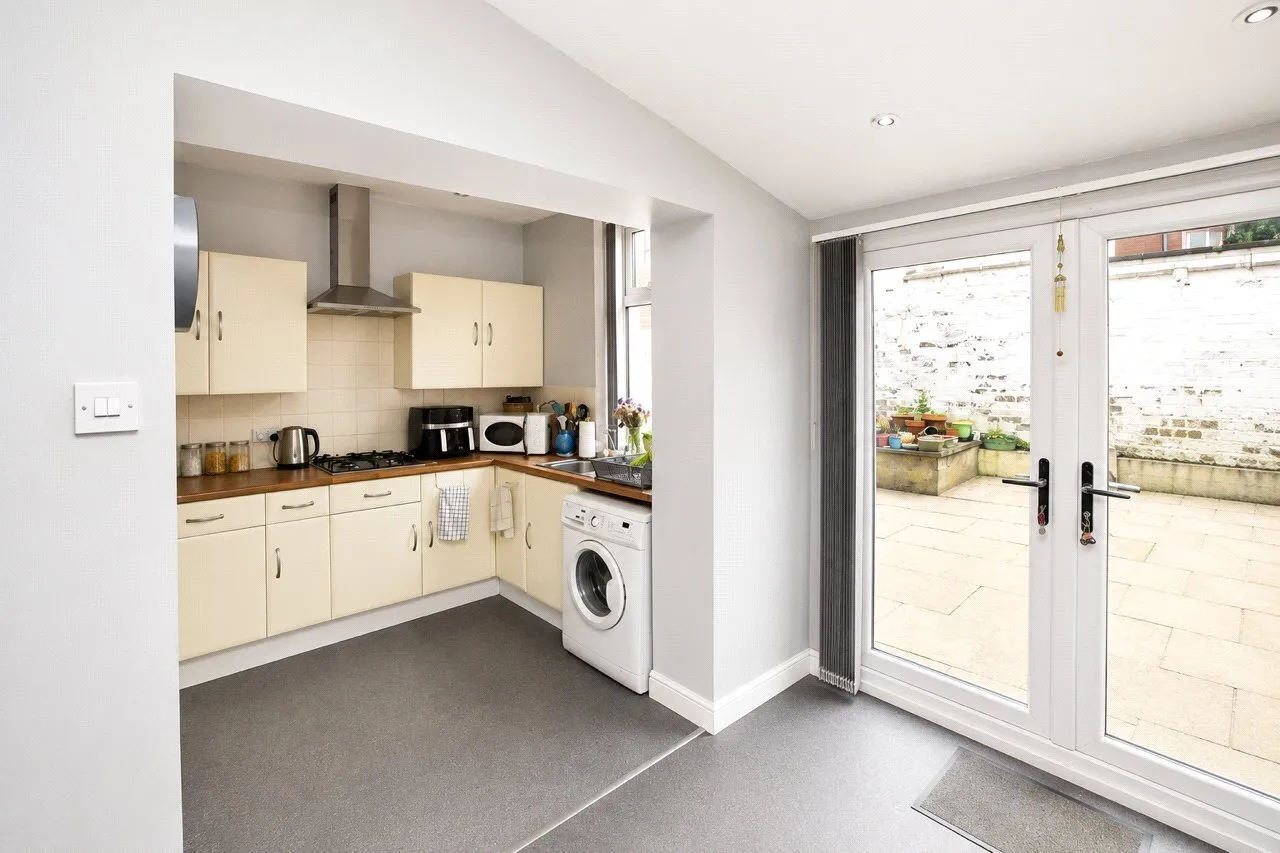 Abbotsford Avenue, Longshaw, Blackburn, Lancashire, BB2, photo 5