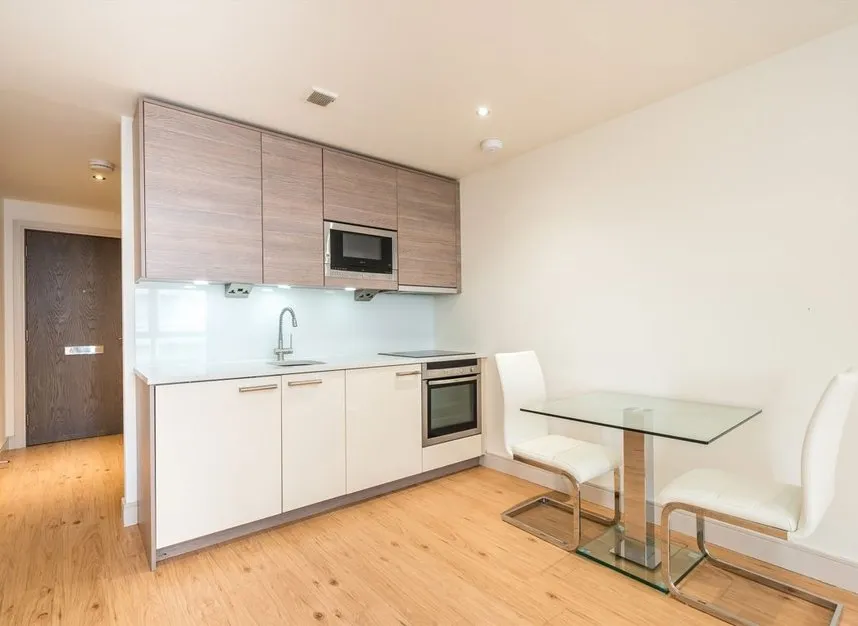 Townmead Road, Fulham, SW6, photo 2