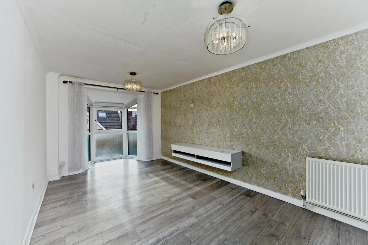 1 bed flat for sale, Chipstead Avenue, Thornton Heath, CR7