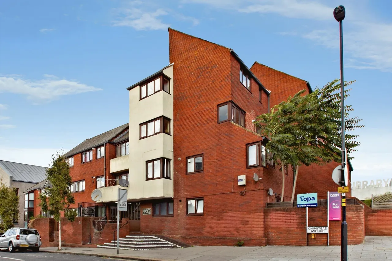 Chipstead Avenue, Thornton Heath, CR7, photo 9