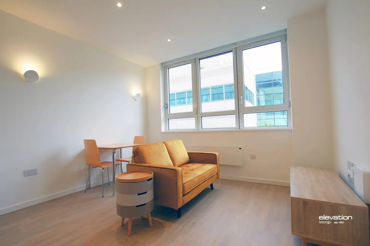 Flat 38, Granton House, Milton Keynes, 202 Silbury Boulevard, MK9 1FJ, photo 3