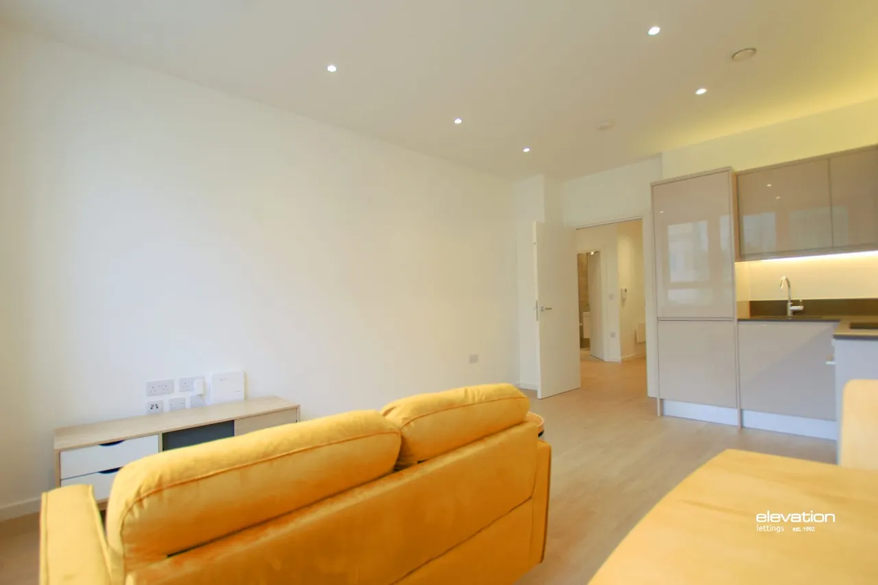 Flat 38, Granton House, Milton Keynes, 202 Silbury Boulevard, MK9 1FJ, photo 4