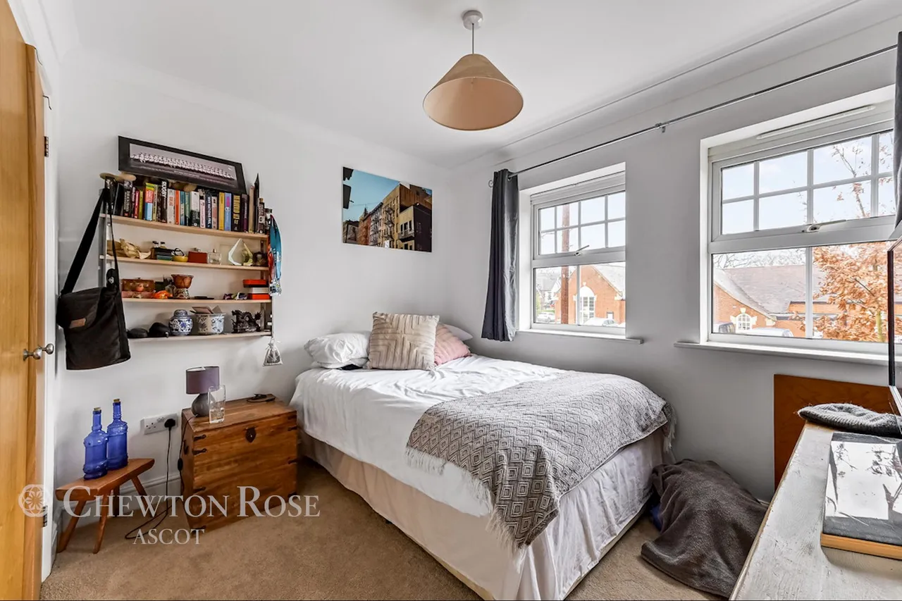 School Lane, Ascot, photo 15