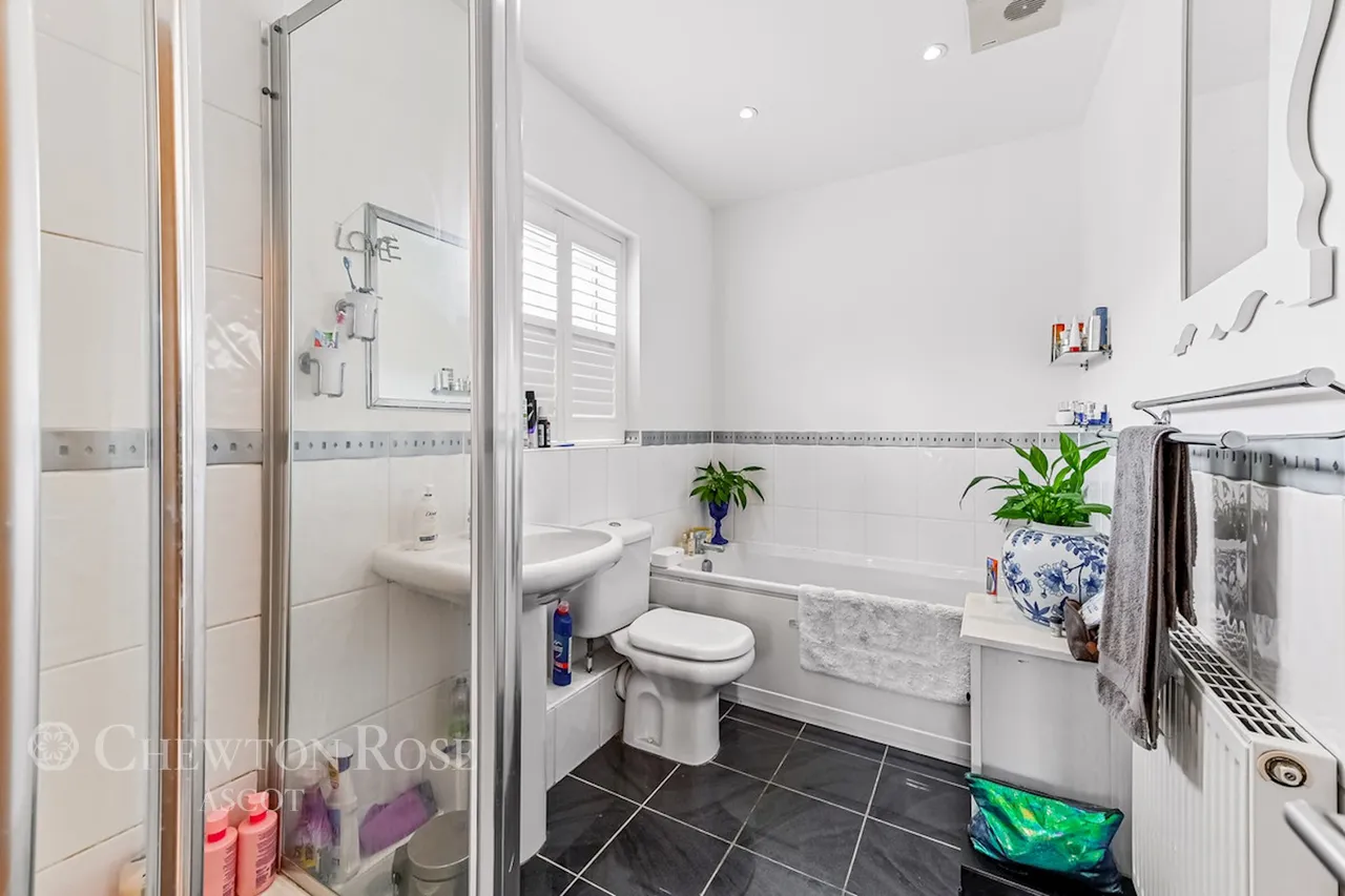 School Lane, Ascot, photo 14