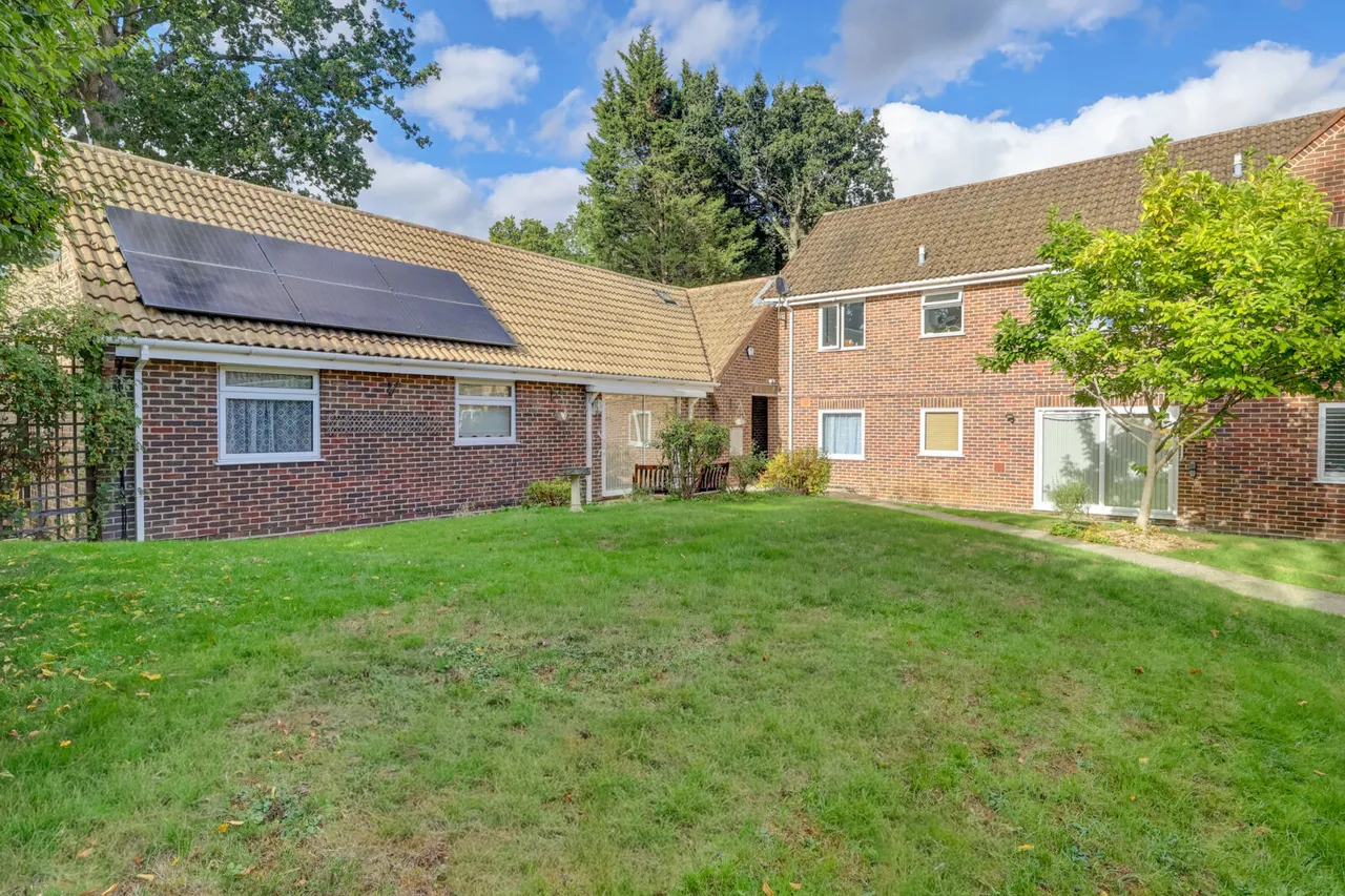 St. Johns Road, High Wycombe, HP10, photo 5