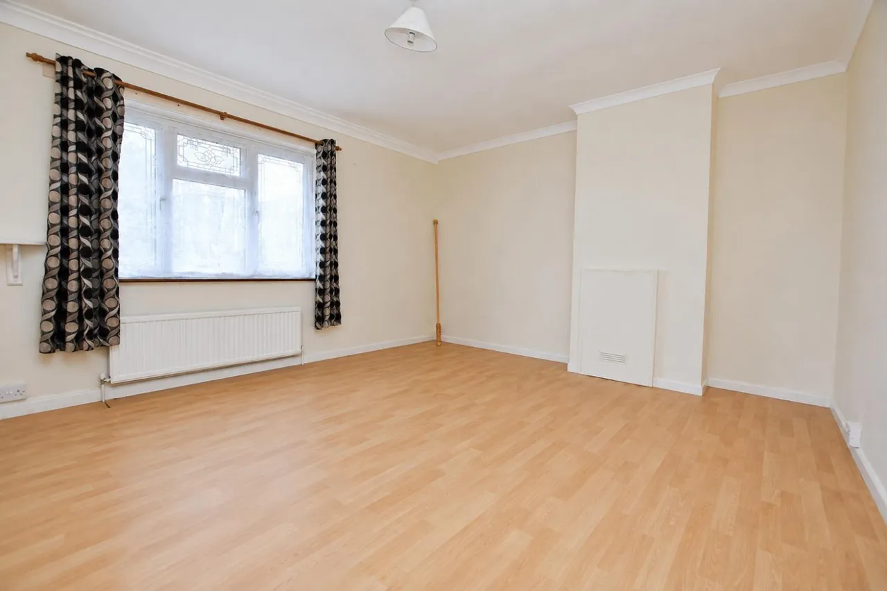 Pondfield Road, Dagenham, RM10, photo 10