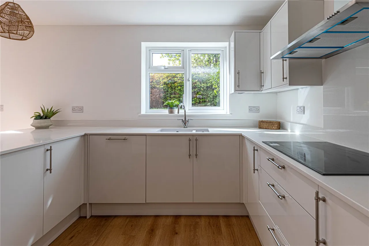 Kingsley Road, Eversley, RG27, photo 20