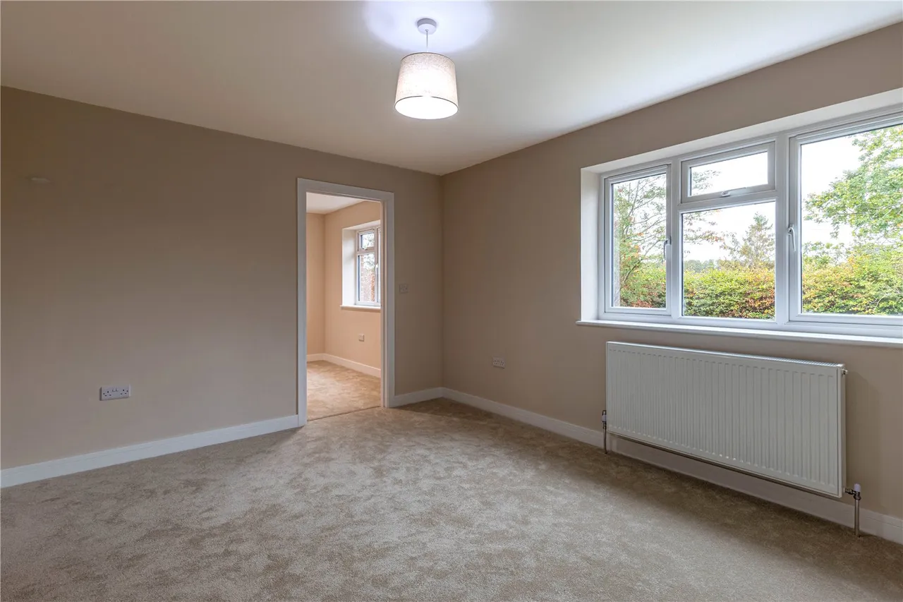Kingsley Road, Eversley, RG27, photo 35