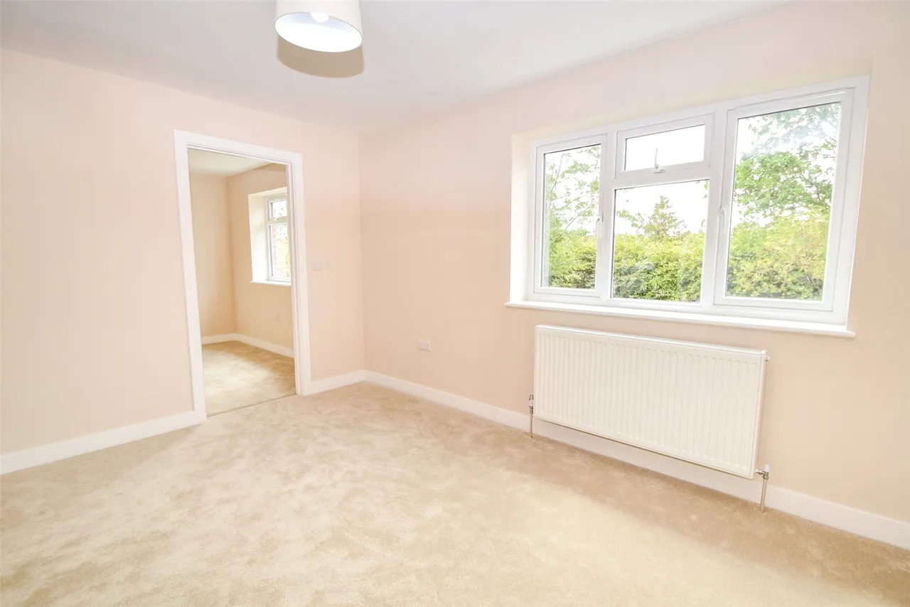 Kingsley Road, Eversley, Hampshire, RG27 0NA, photo 9