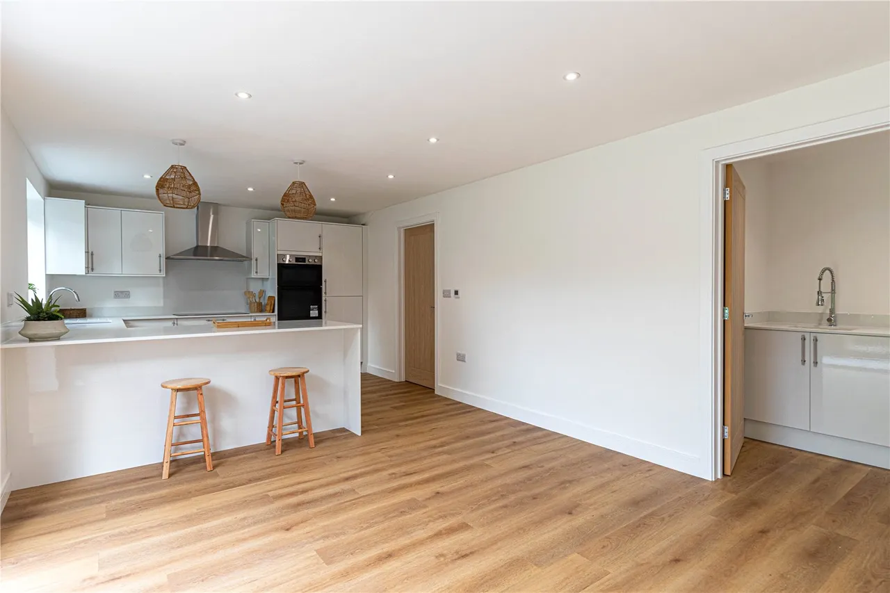 Kingsley Road, Eversley, RG27, photo 26