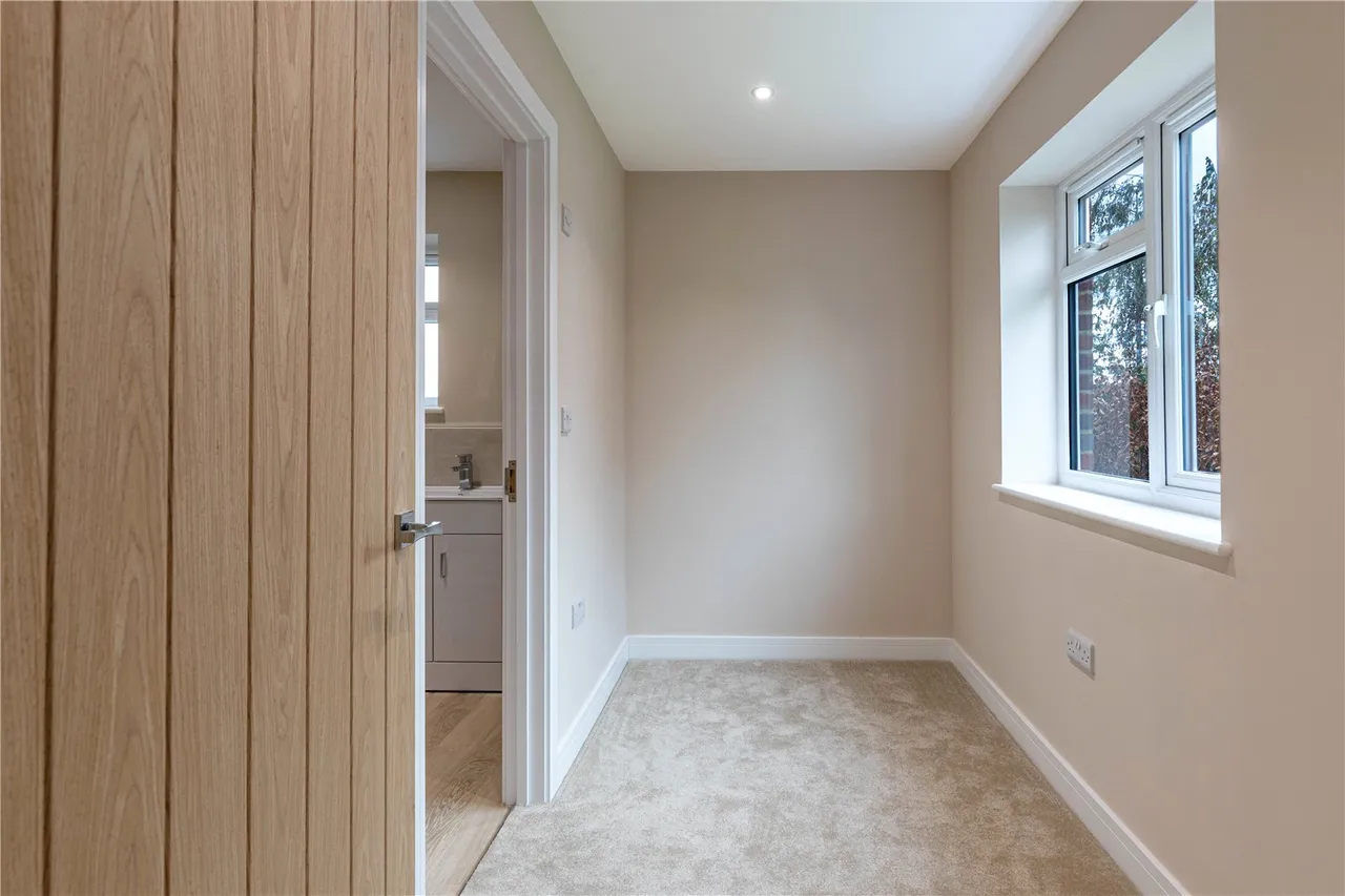 Kingsley Road, Eversley, RG27, photo 36