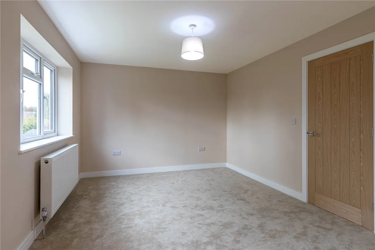 Kingsley Road, Eversley, RG27, photo 33