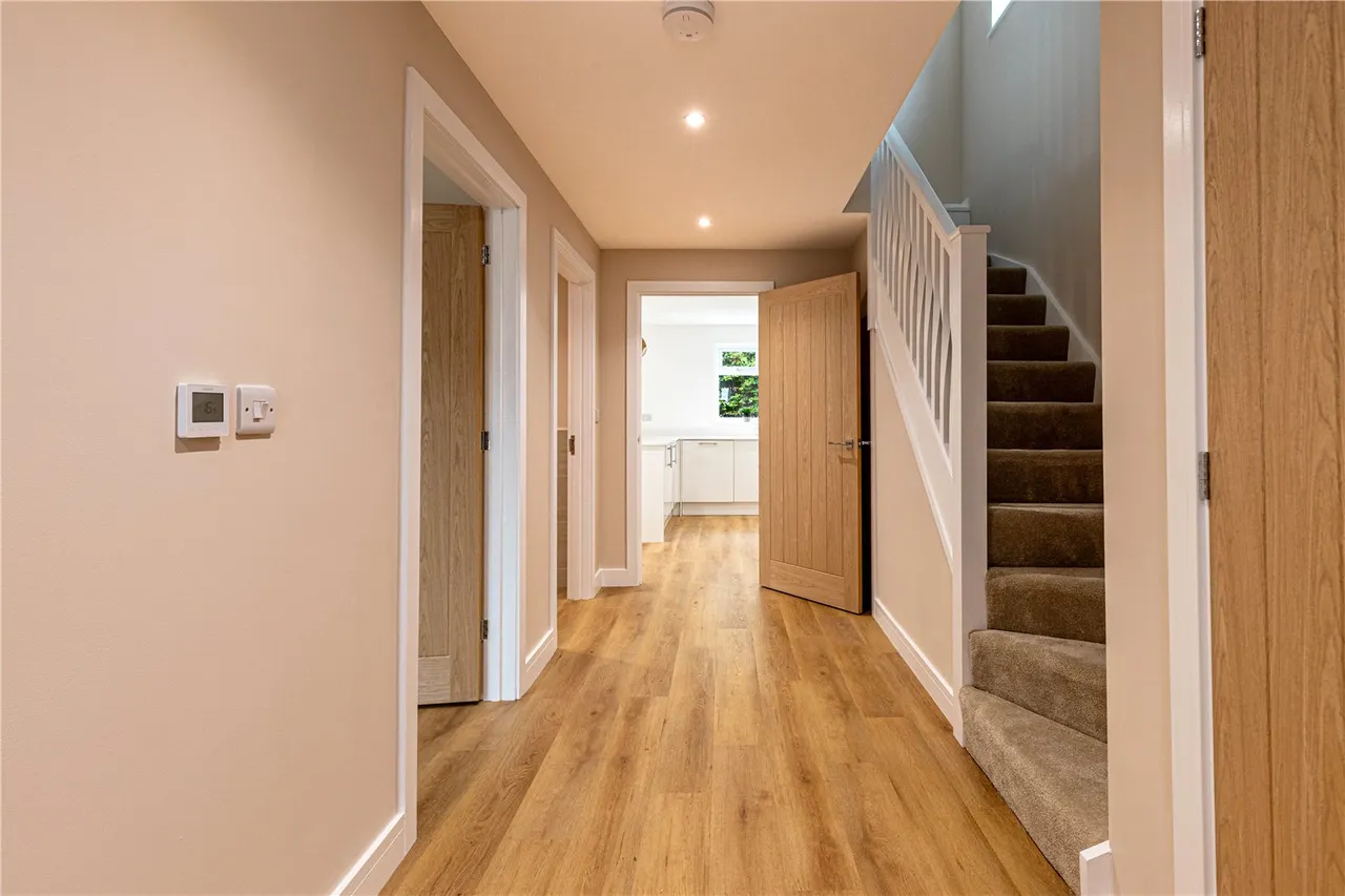 Kingsley Road, Eversley, RG27, photo 7