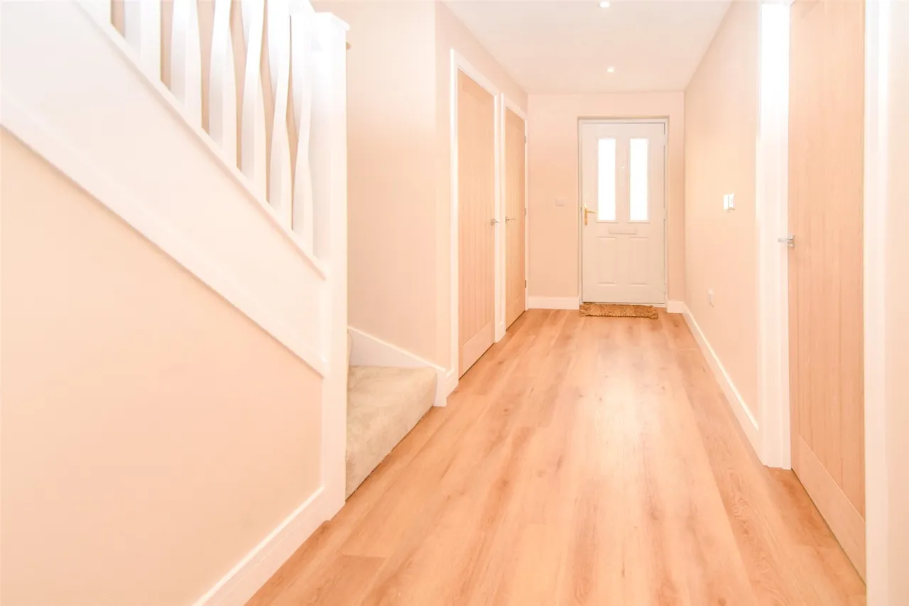 Kingsley Road, Eversley, Hampshire, RG27 0NA, photo 6