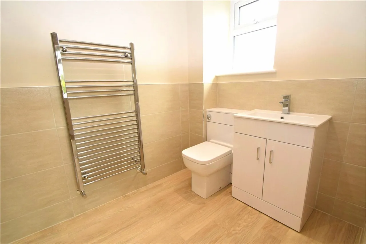 Kingsley Road, Eversley, Hampshire, RG27 0NA, photo 16