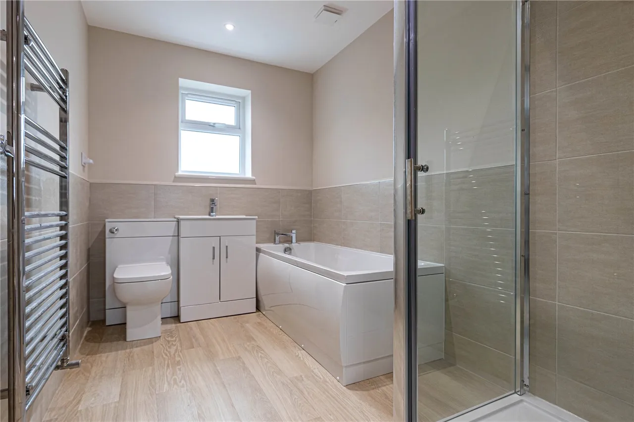 Kingsley Road, Eversley, RG27, photo 4