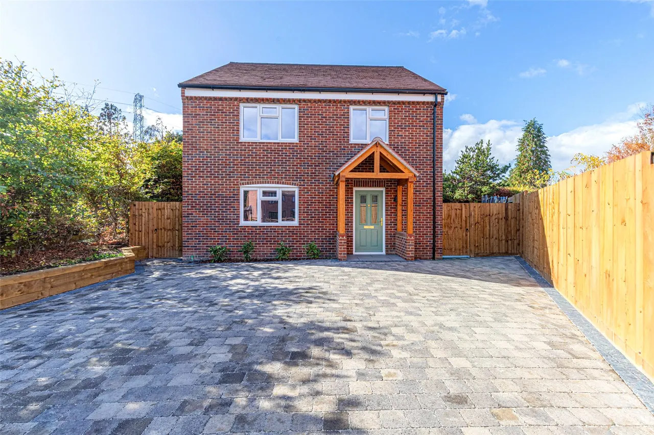 Kingsley Road, Eversley, RG27, photo 24