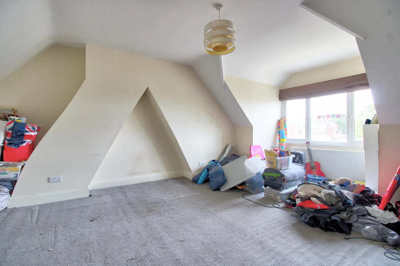 Risca Road, Newport, NP20, photo 13