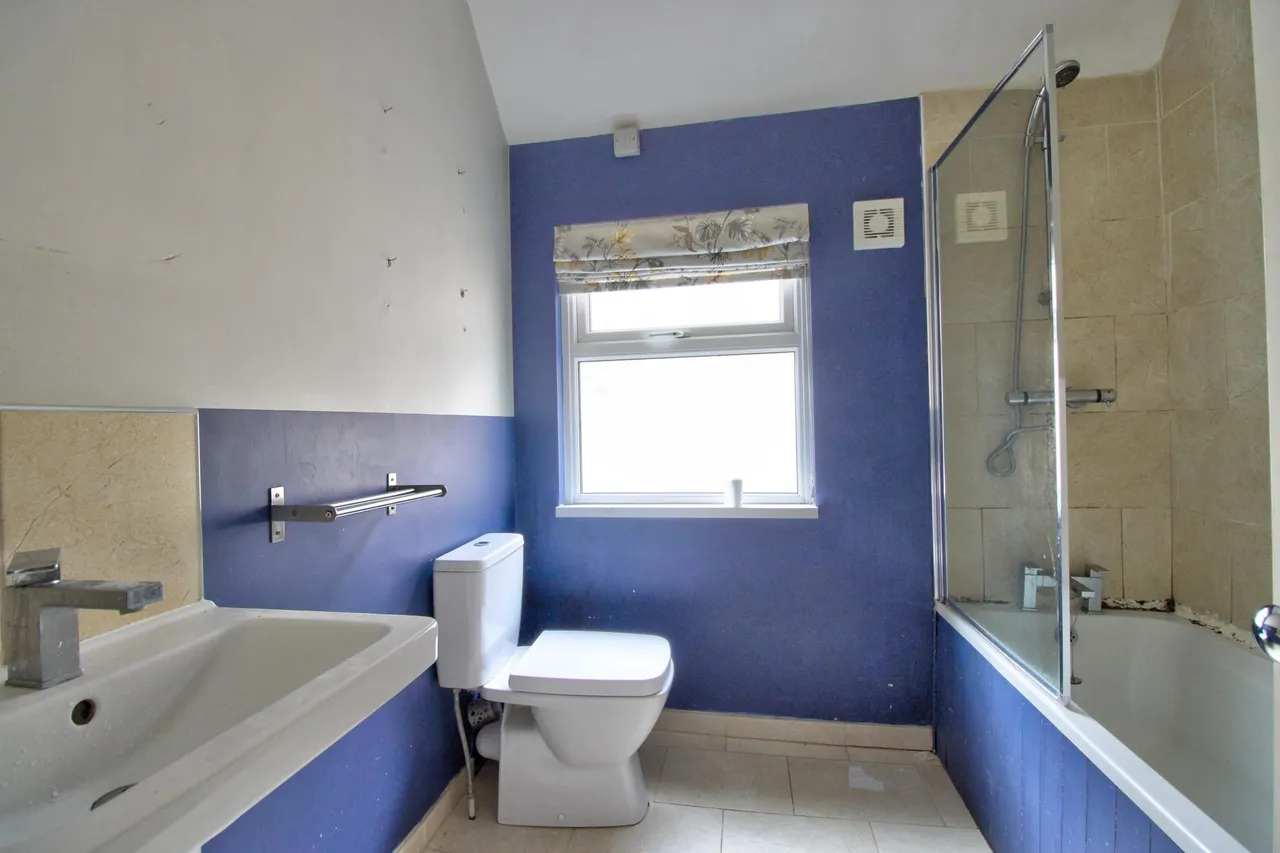 Risca Road, Newport, NP20, photo 8